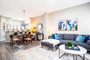 3BR Home Near Disney at Emerald Island