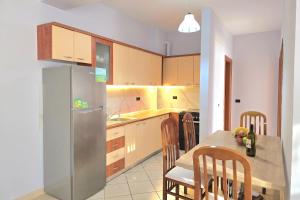 Mandalay Suites By The Beach 079 - Happy Rentals