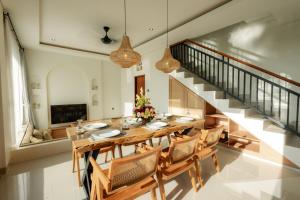 Devy Green Gadon Villa