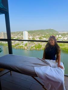 NEW! Ocean & City 360views 25FL FREE Airport pick up BY IMZ