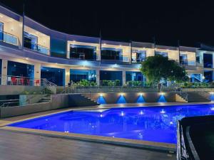 De Cairos Mountain & Ocean View Villa