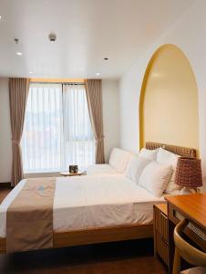 La Mer Cat Ba Boutique Hotel