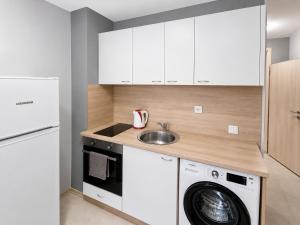 Lennon apartments