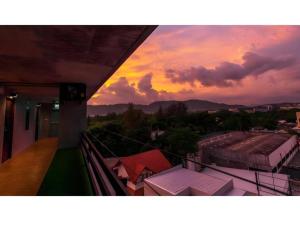 B2 Phuket Boutique & Budget Hotel