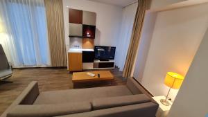 Jafar 11 - Premium 1BR Apartment with Private Balcony