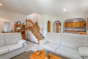 Casa en la playa con piscinas
