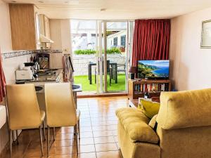Apartment Apartment El Hierro by Interhome
