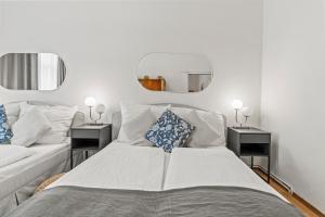 Monthly Stays - Chic Apartment up to 8 - Near Meidling