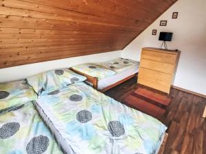 Holiday Home Holiday Hill 47 by Interhome