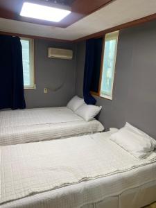 O2 Motel