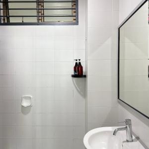19# Cozy Muji Home with Wifi - Mount Austin, JB