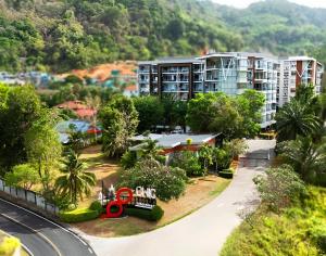 Best Mountain view, family room in Chic Condo