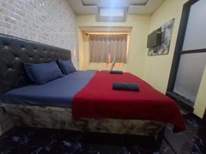 Kirtiraj Lodge Lodging and Boarding