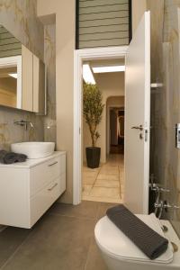 Aeolian Sea Residence