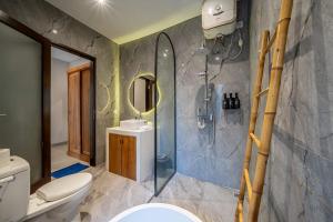 2BR Seseh near Beach Villa Gauri