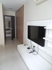Beautiful Apartment Near Airport