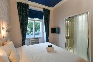 Charles Bridge 3 min, Garden, Quiet, Historic Heart, MarsyHome Prague