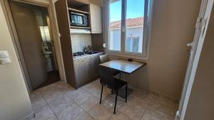 Lithos Apartment