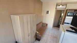 Lithos Apartment