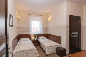 Twin Room with Bathroom room in Leszczynowy Dworek