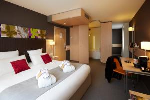 Hotels Mercure Valenciennes Centre : Chambre Lit King-Size Privilège - Occupation simple - Non remboursable