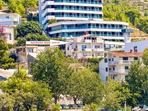 Apartment Apartmani STANIĆ - apt- A2 Olive tree by Interhome
