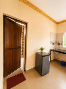 1 RK Bedroom And Kitchen Calangute Near To Beach