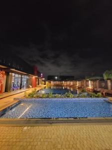 1 bedroom Prime suite with pool and gym access