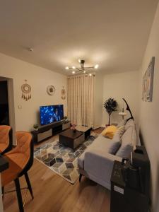 1 bedroom Prime suite with pool and gym access