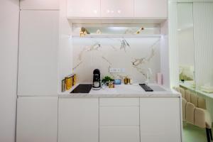 Cloud Studio with Free Private Parking & Self Check-In