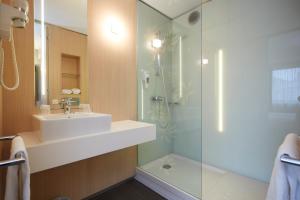 Hotels Mercure Valenciennes Centre : Chambre Standard avec 1 Lit Double et 1 Canapé-Lit 1 Place - Non remboursable