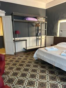 Max Apartment