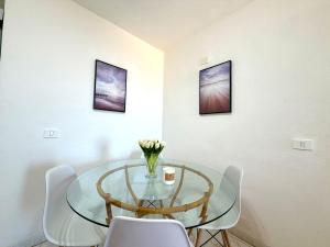 NEW SUNSHINE OCEAN APARTMENT ACHACAY, Los Cristianos, Tenerife