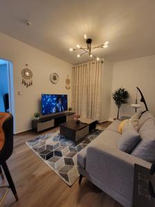 1 bedroom Prime suite with pool and gym access