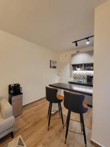 1 bedroom Prime suite with pool and gym access