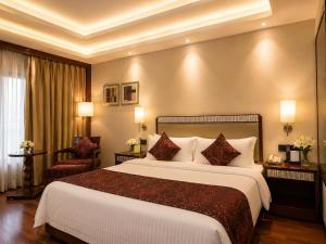 Hotel Grand Sky Nest suites Near International Airport