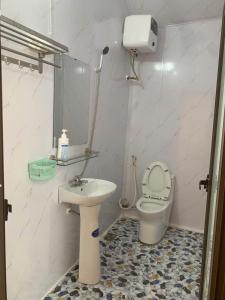 Hiên nhà Nắng Tà Xùa
