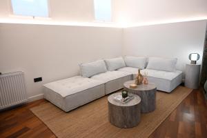 Under the Acropolis Plaka Luxury Apartment