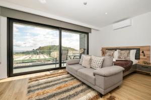 Fenix Ocean View by Homie