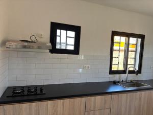 Villa 1 - 4 bedrooms - Swimming pool - Airport shuttle