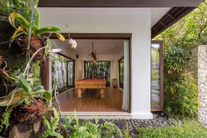 Villa Naty, Luxury 6 Bedrooms Near Canggu