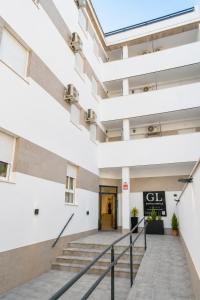 Hospedium GL Linarejos Suites Parking Gratis