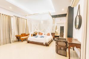 Affordable 3BR Private Pool Villa near Seminyak & Canggu
