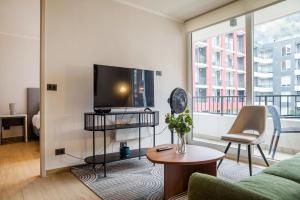 Urban Retreat Ines Matte Urrejola Full Amenities