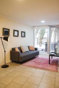 Central 1BR1BA in Santiago Balcony & Nearby Metro