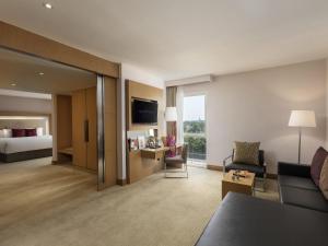 Novotel Yangon Max