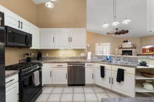 Heated Pool & Spa: Catalina Mtn-View Home!
