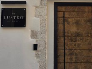Lustro boutique stay
