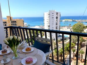 SUNSHINE OCEAN APARTMENT ACHACAY, Los Cristianos, Tenerife