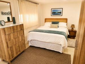 Daytonia Caribbean Private Estate-15 min Pto Viejo, 2 pools, Pickleball